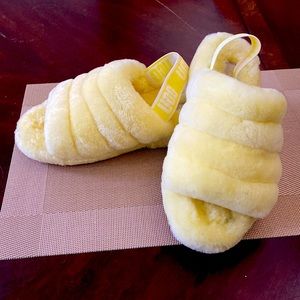 UGG Women’s Fluff Yeah Slippers (Authentic)